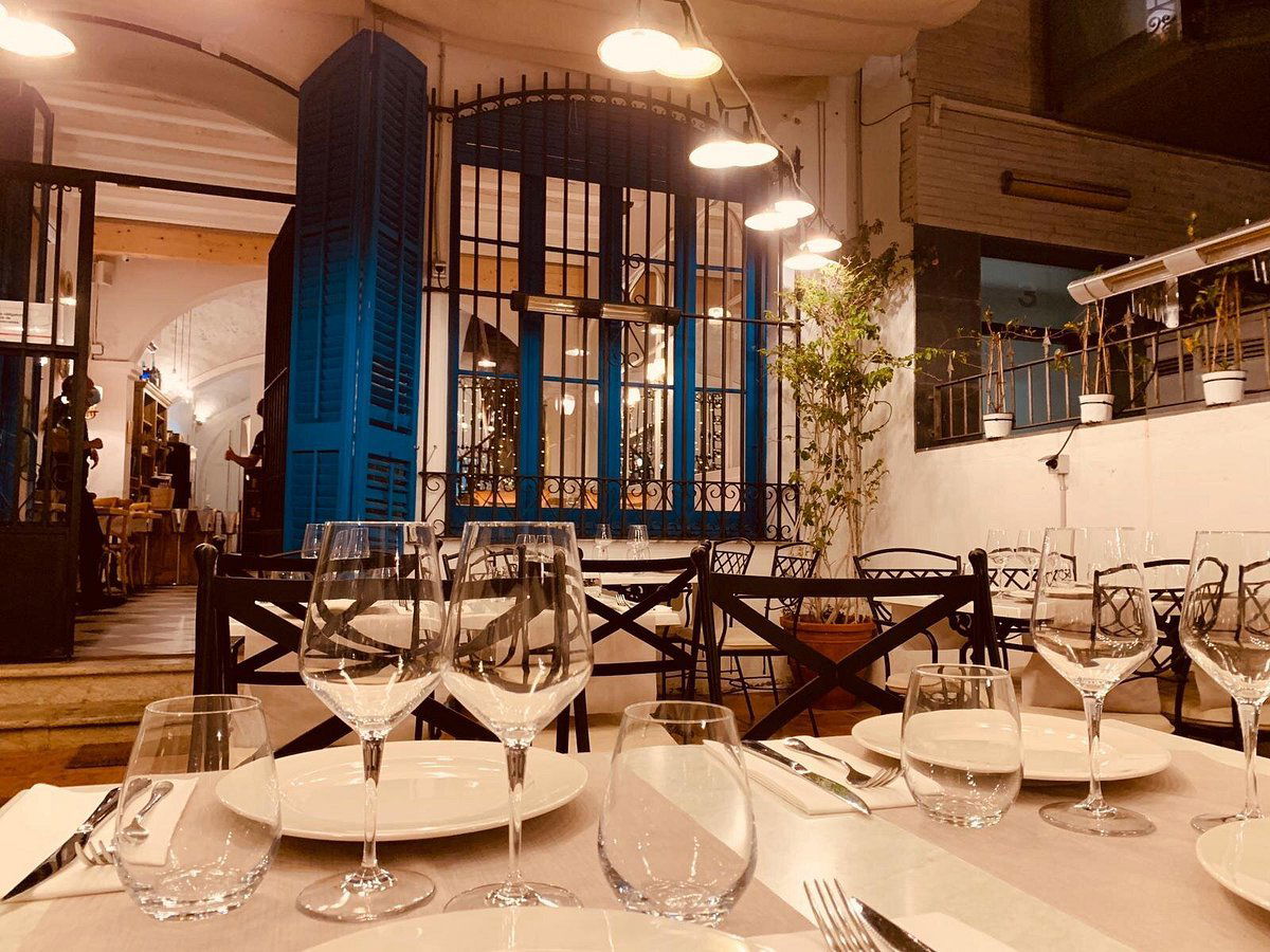 Banys Lluís, Restaurant in Sant Pol de Mar