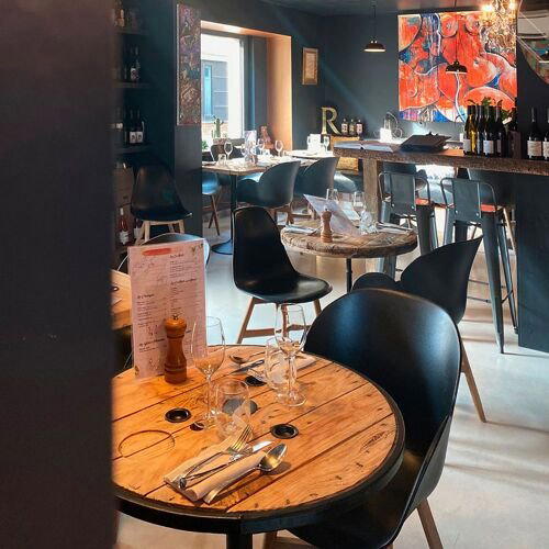 Aphyllanthe restaurant in Leucate, France