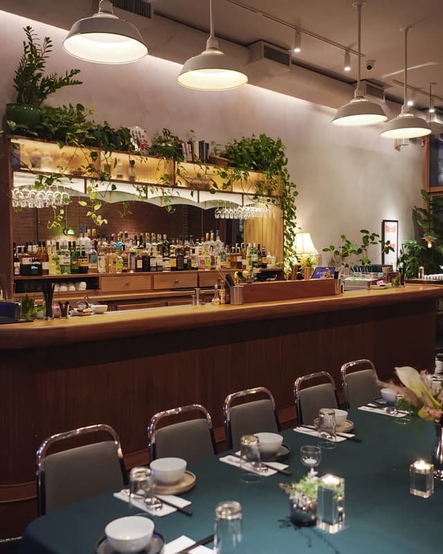 Wenwen restaurant in New York City, United States