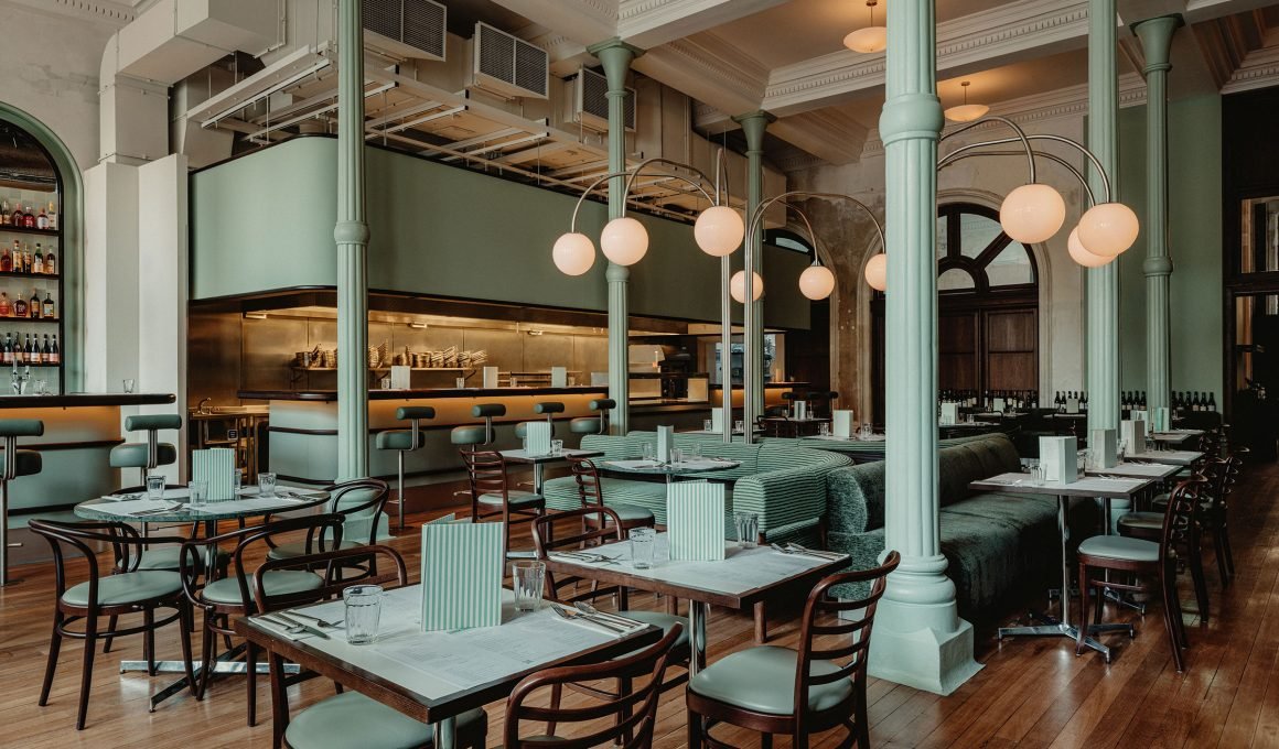 Lina Stores, Restaurant in London