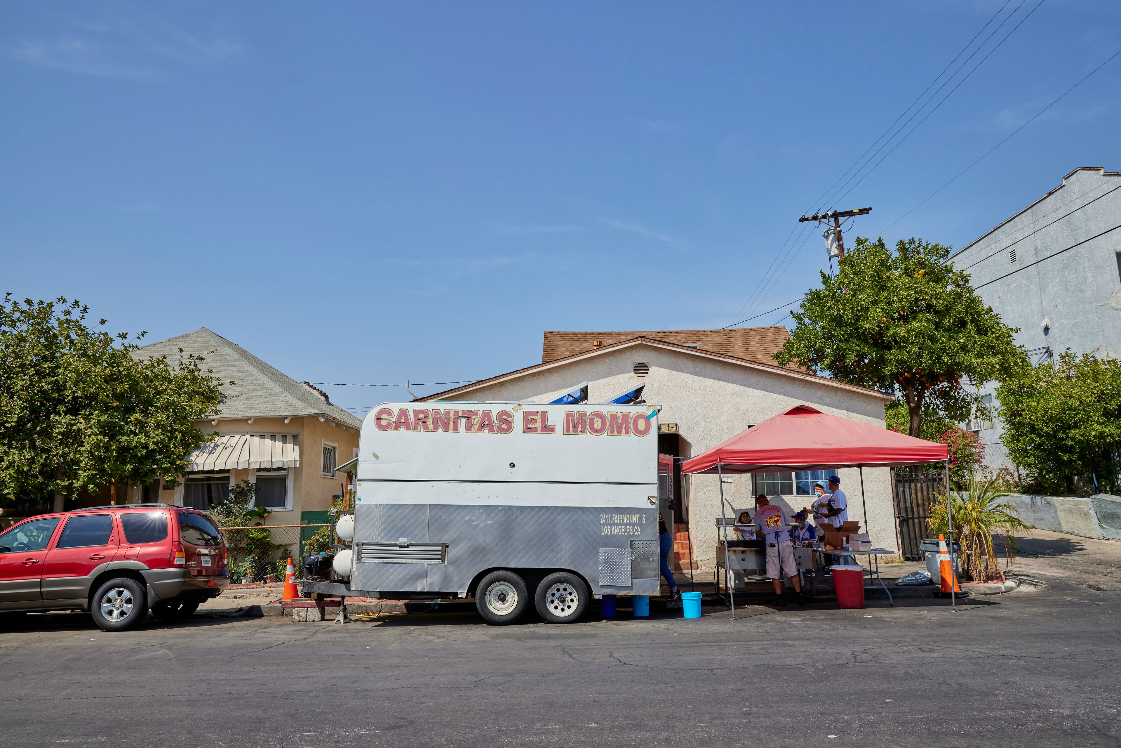 Carnitas El Momo restaurant in Los Angeles, United States