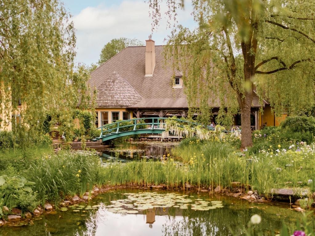 Mirbeau Inn & Spa Skaneateles hotel in Finger Lakes, United States