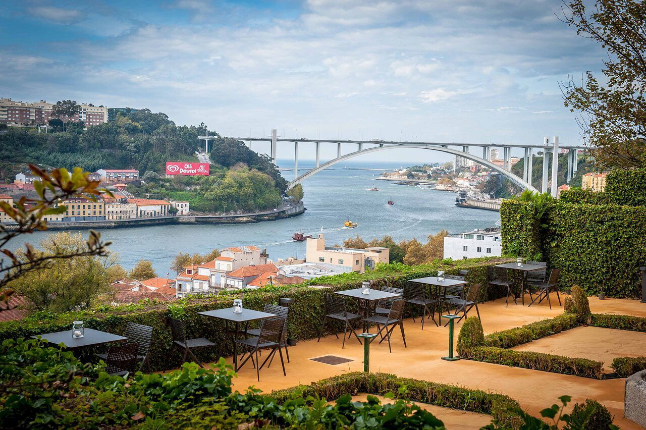 Antiqvvm, Restaurant in Porto
