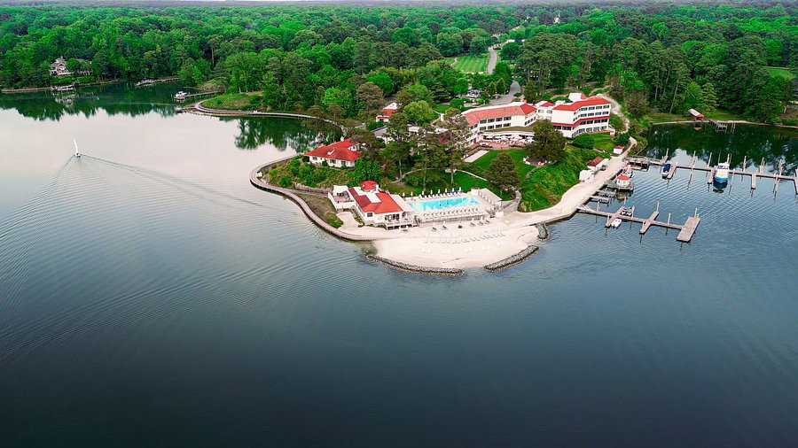 The Tides Inn hotel in Williamsburg, United States