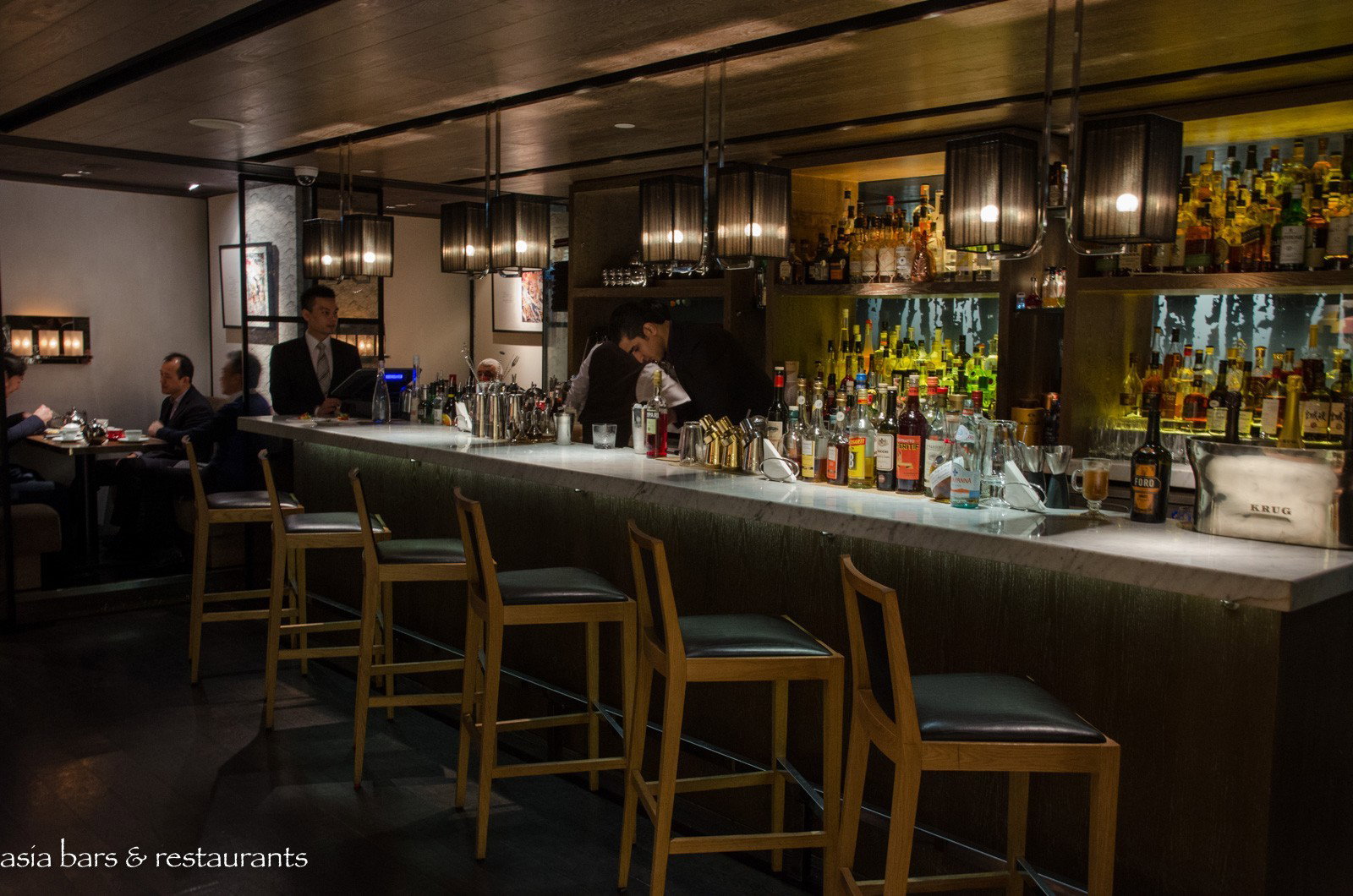 8 1/2 Otto e Mezzo Bombana bar in Hong Kong