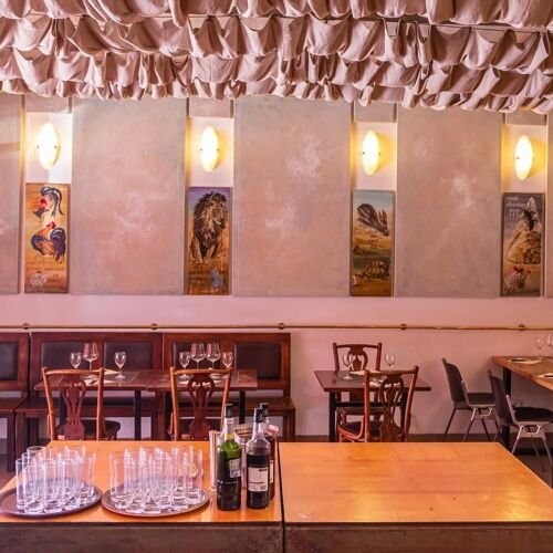 Le Café de la Fontaine, Restaurant in Joucas