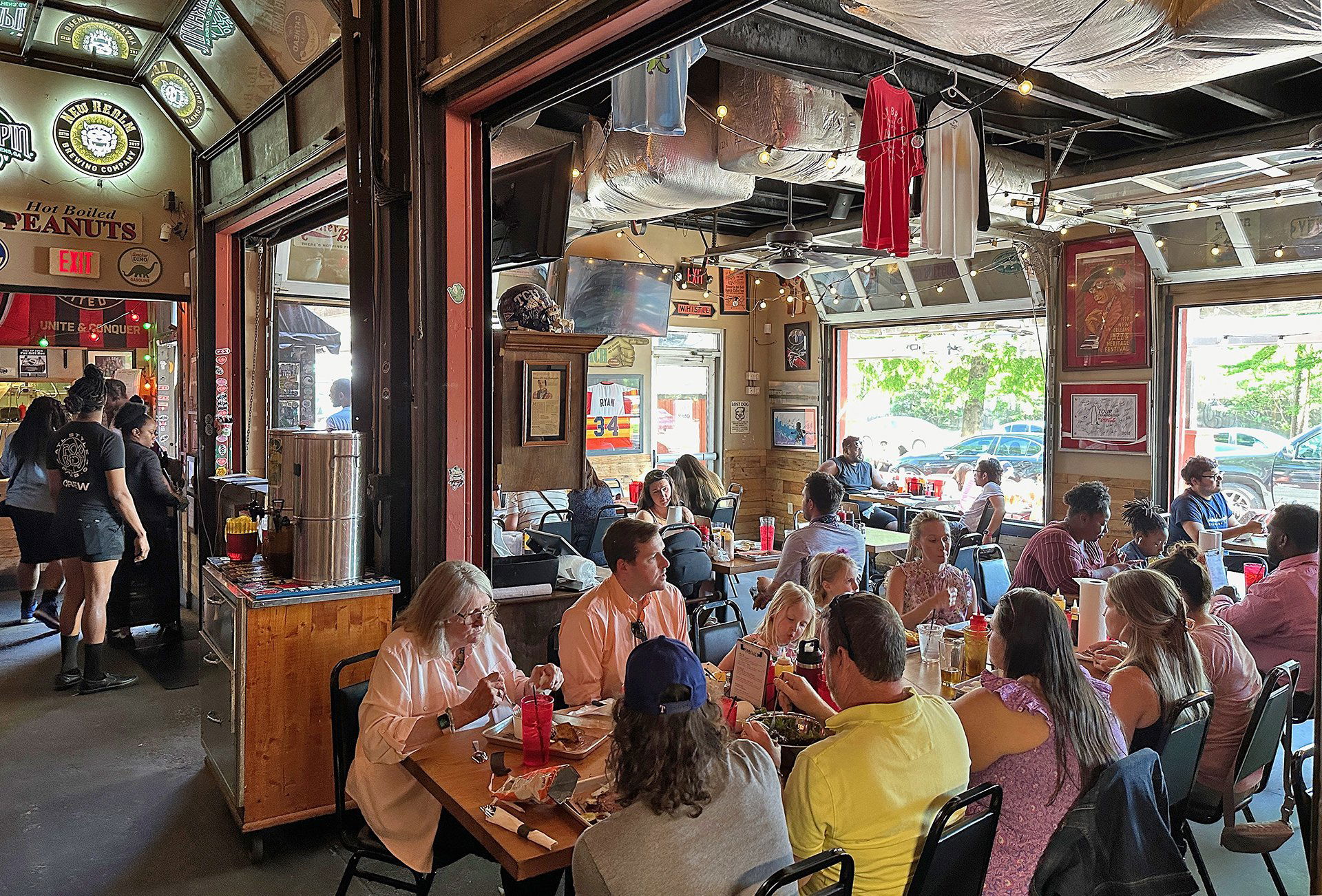 Fox Brothers BBQ restaurant in Atlanta, United States