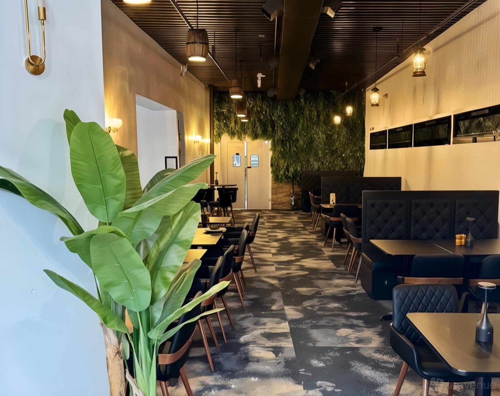 The Saga, Restaurant in Washington DC