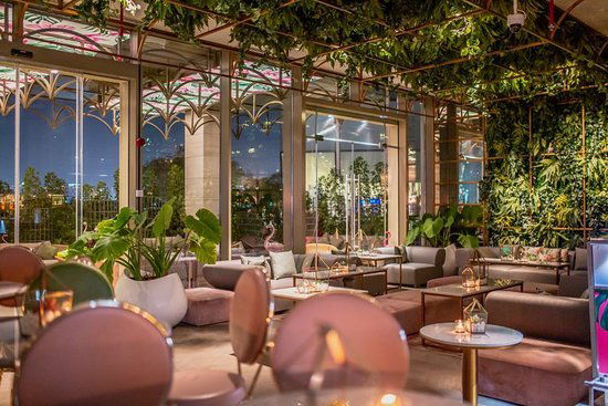 Pierre's TT, Restaurant in Dubai