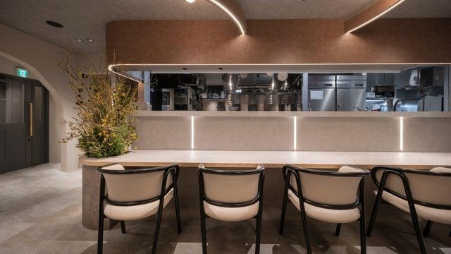 l' Equateur restaurant in Tokyo, Japan