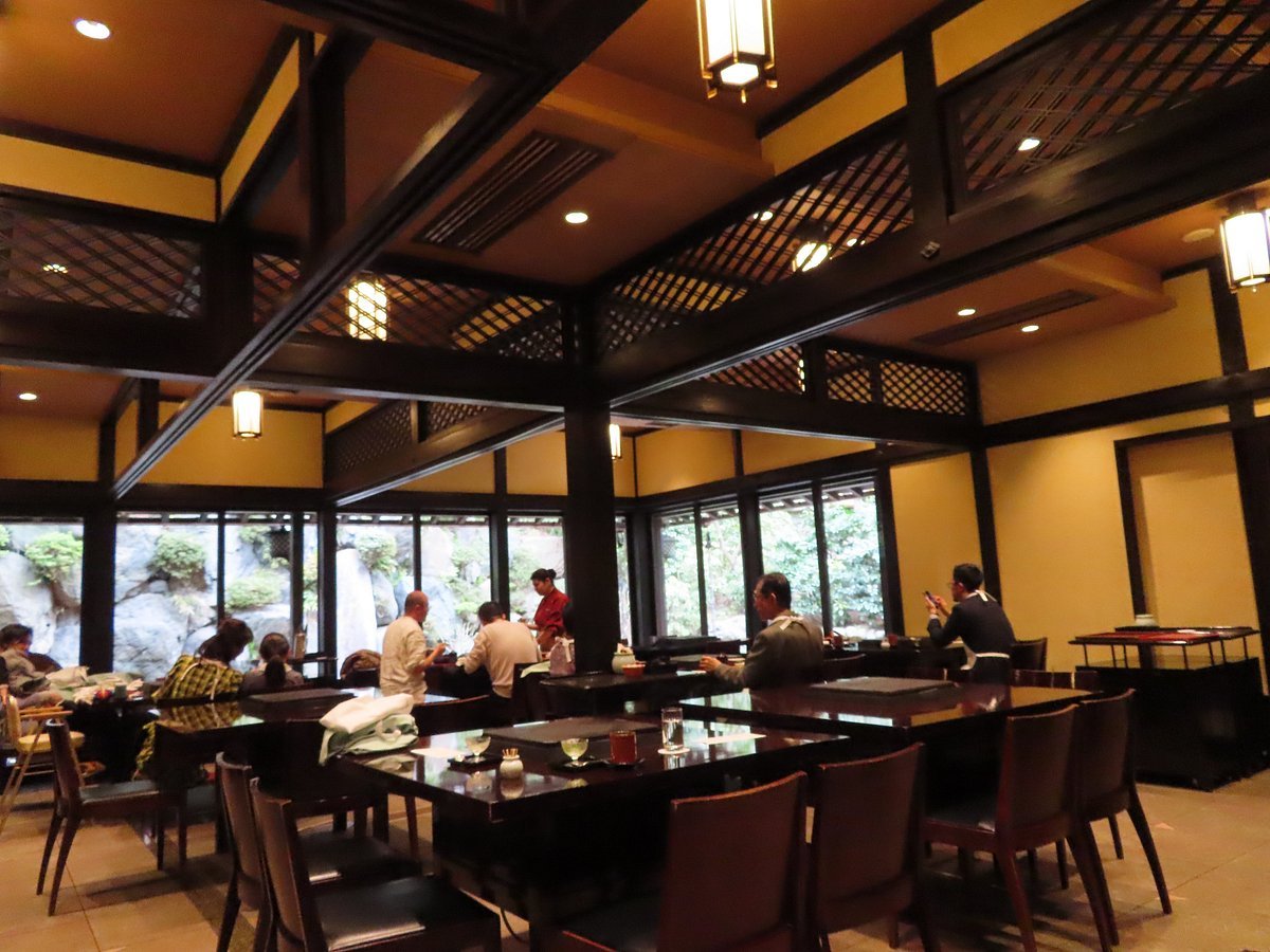 Jumbo Hanare, Restaurant in Tokyo