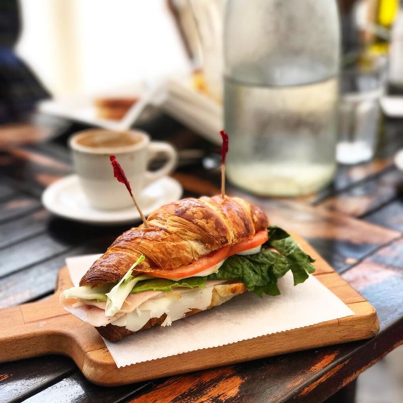 Panizza Bistro restaurant in Miami, United States