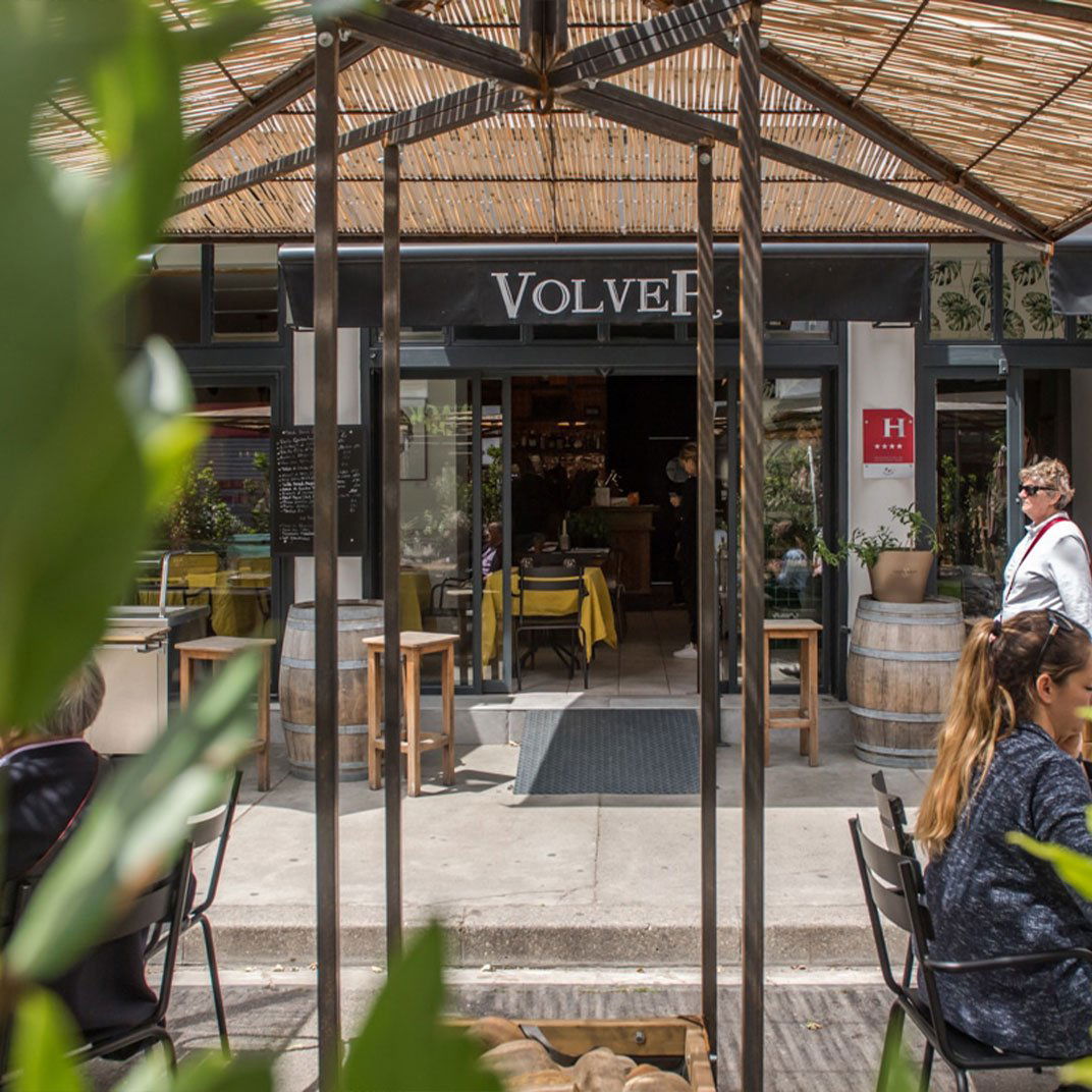 Les Maisons  Rabanel, Restaurant in Arles