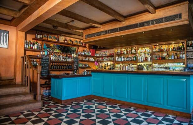 Tesouro bar in Colvá, India