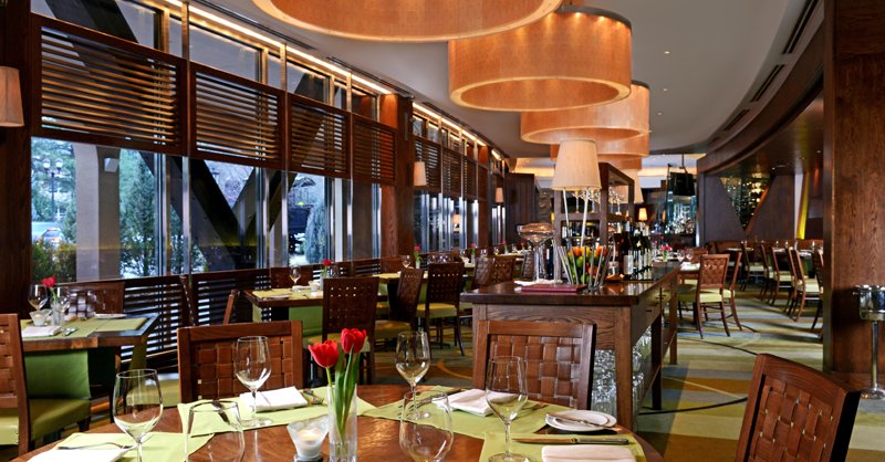 Summit restaurant in Colorado Springs, United States