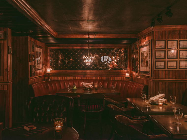 4 Charles Prime Rib, New York City, United States