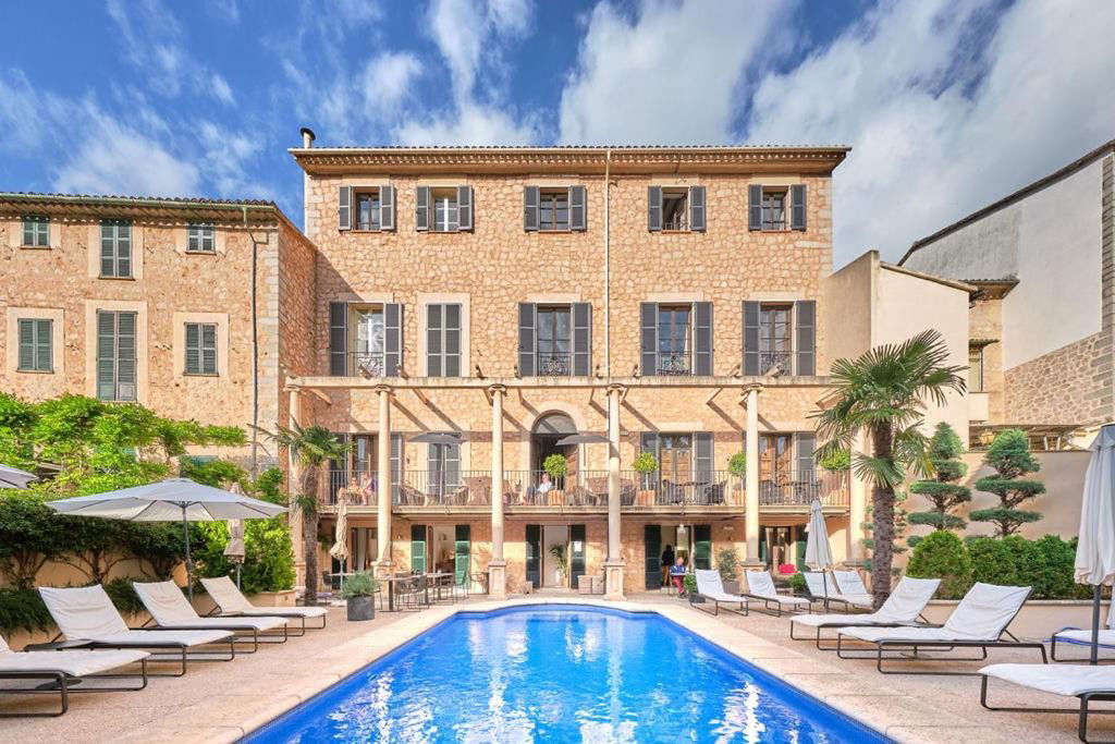 Hotel L'Avenida, Hotel in Soller
