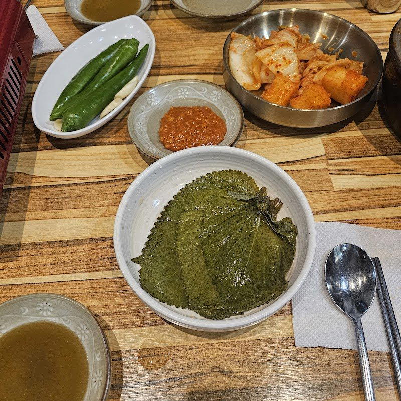 Oegojip Seolleongtang restaurant in Seoul, South Korea