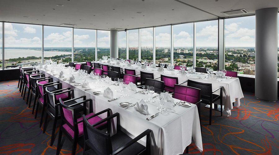 Horisont restaurant in Tallinn