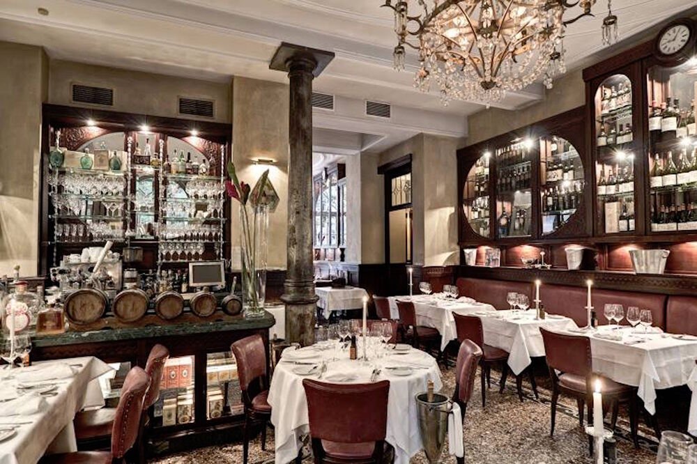 ROTER HAHN by Maximilian Schmidt restaurant in Regensburg, Germany