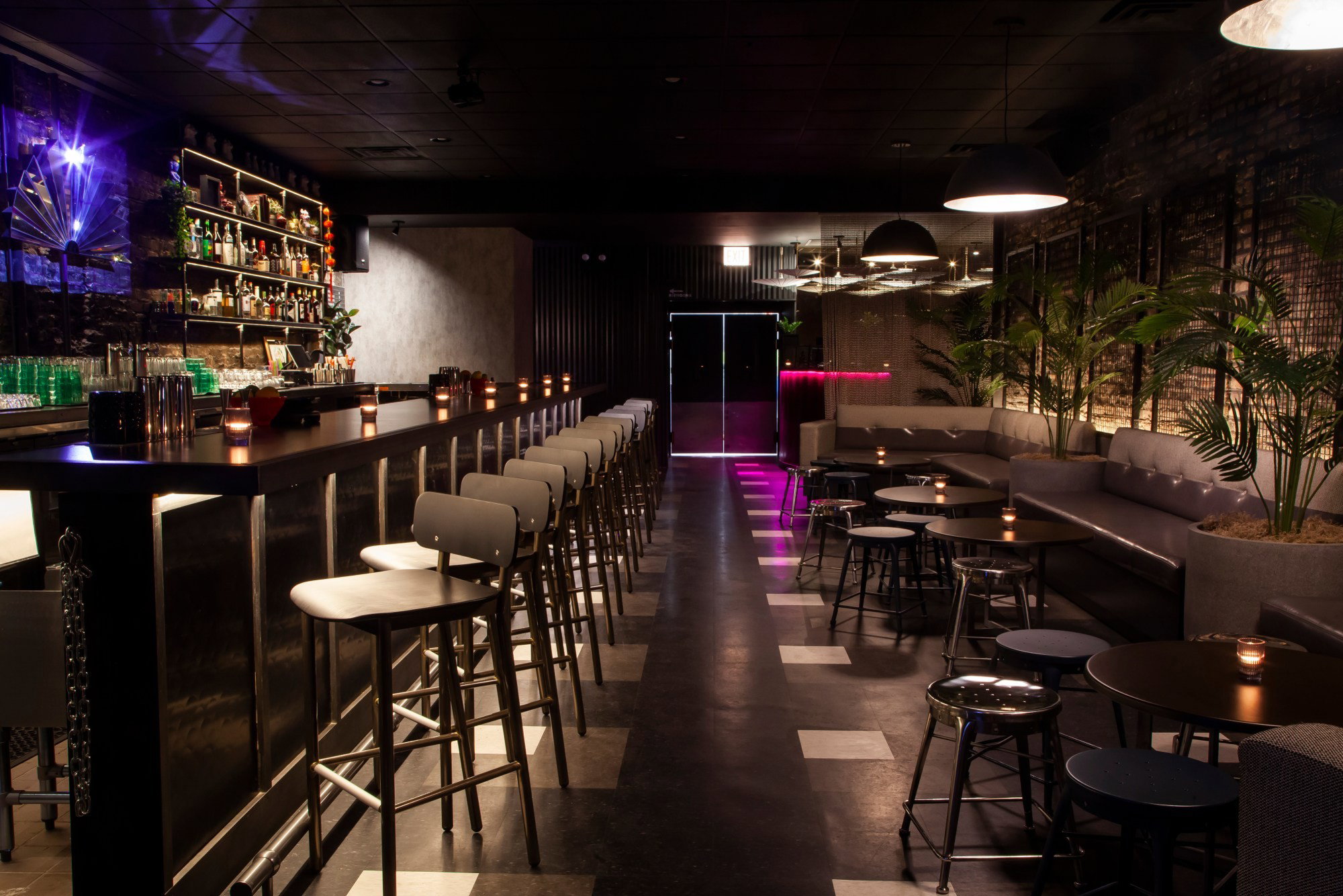 Nine Bar bar in Chicago, United States