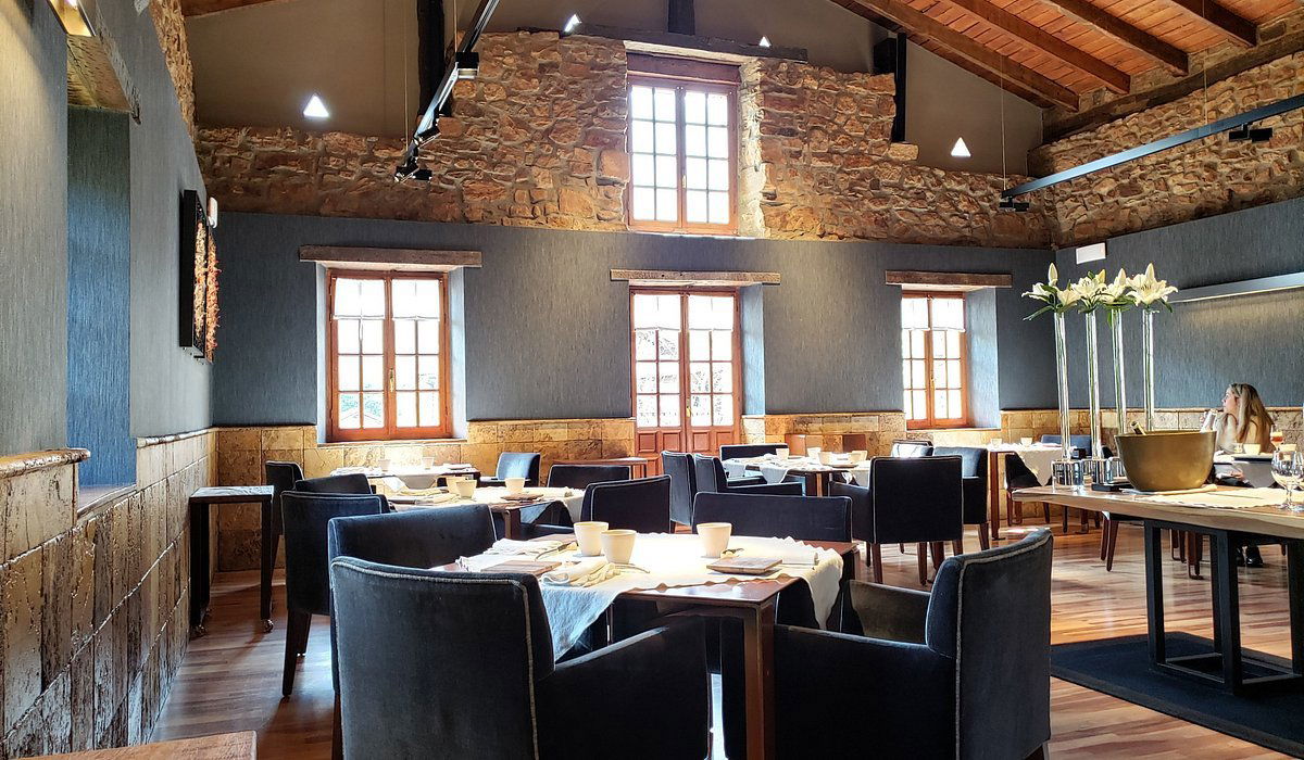 Mendi Goikoa Bekoa, Restaurant in Axpe