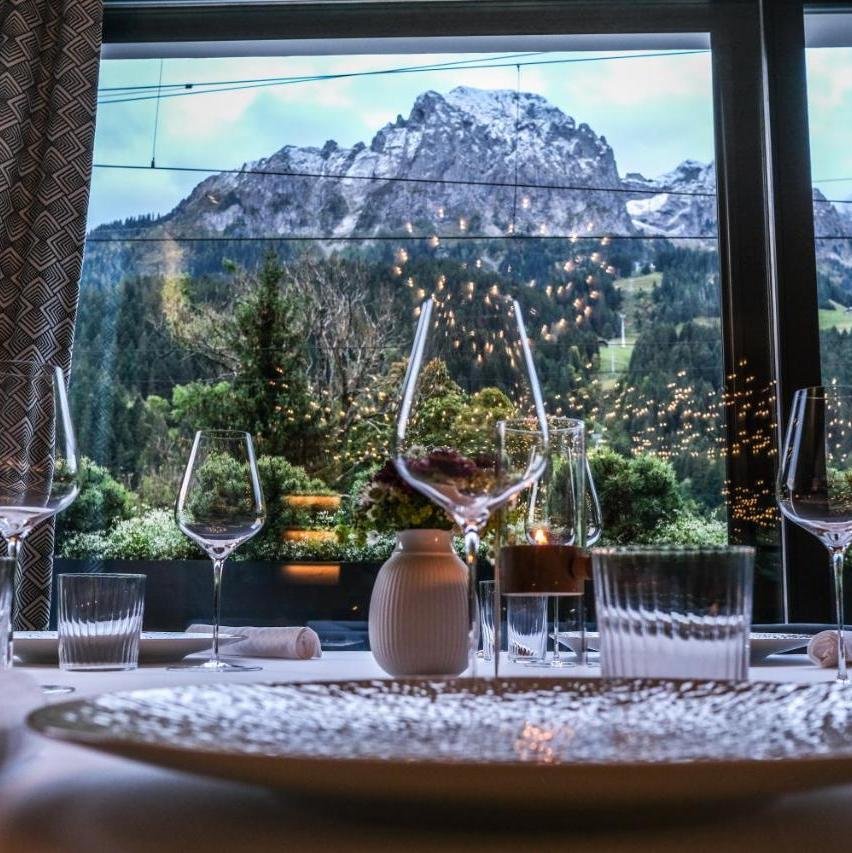 Le Roc, Restaurant in Rougemont