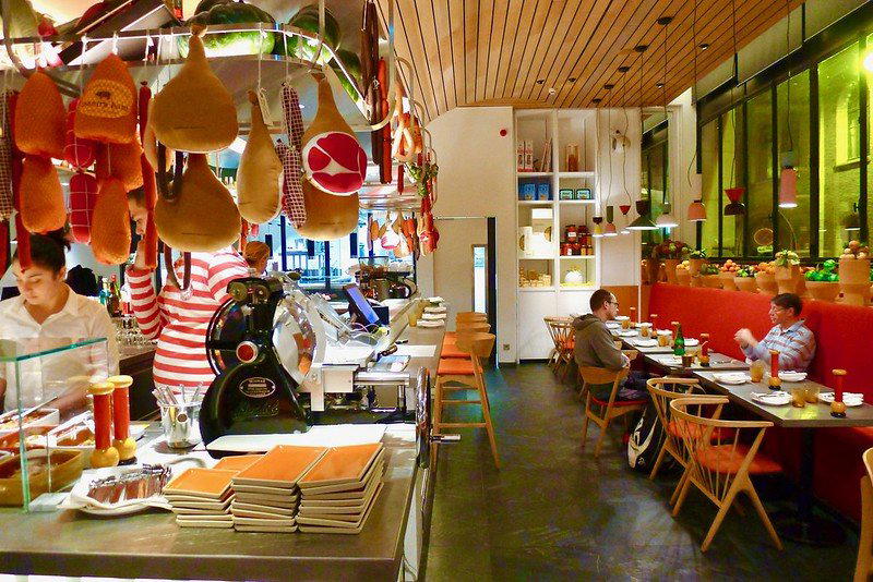 Cucina Mutualité restaurant in Paris, France