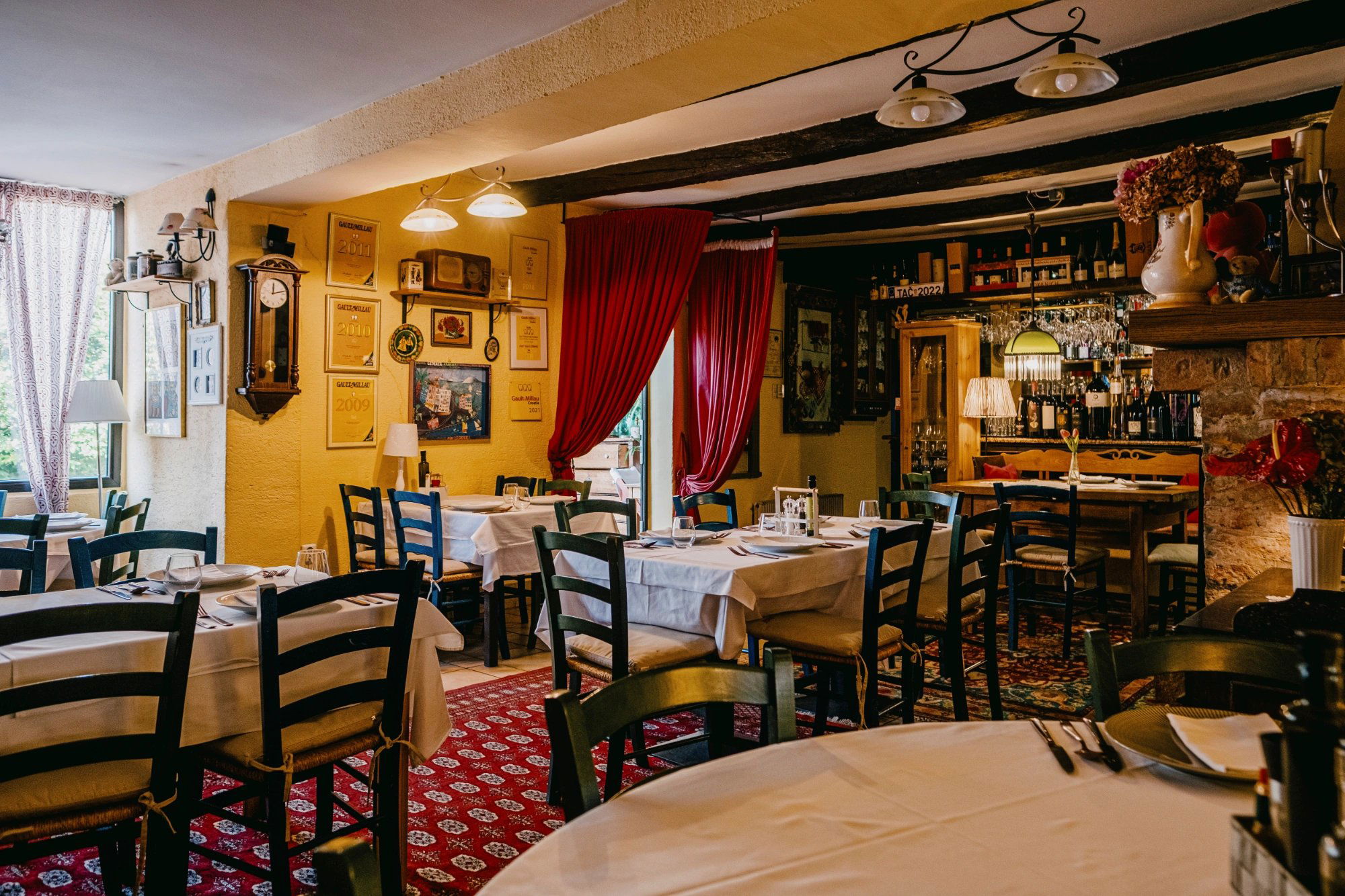 Tač, Restaurant in Zagreb