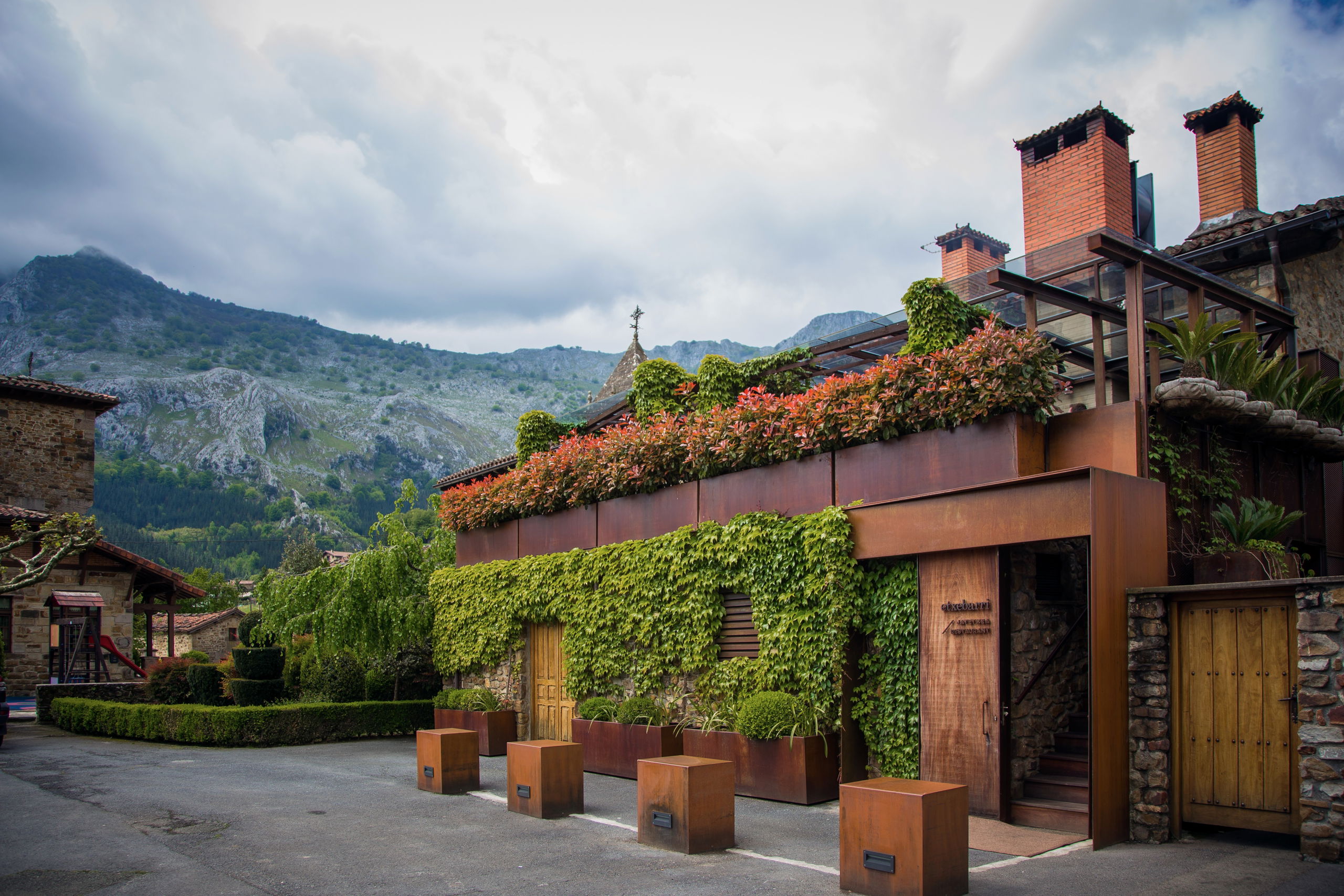 Asador Etxebarri, Restaurant in Atxondo