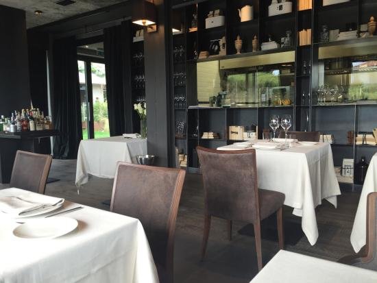 Osteria Arborina restaurant in La Morra