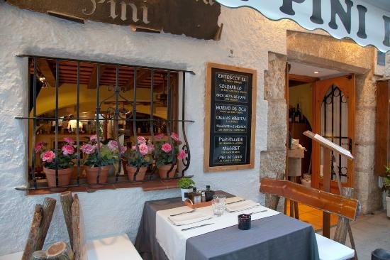 Pont Vell, Restaurant in Besalú