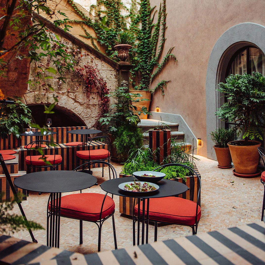 Trattoria del Cimino dal 1895 restaurant in Caprarola, Italy