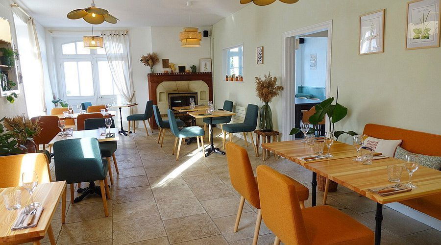 Les Roseaux Pensants restaurant in Cormery, France