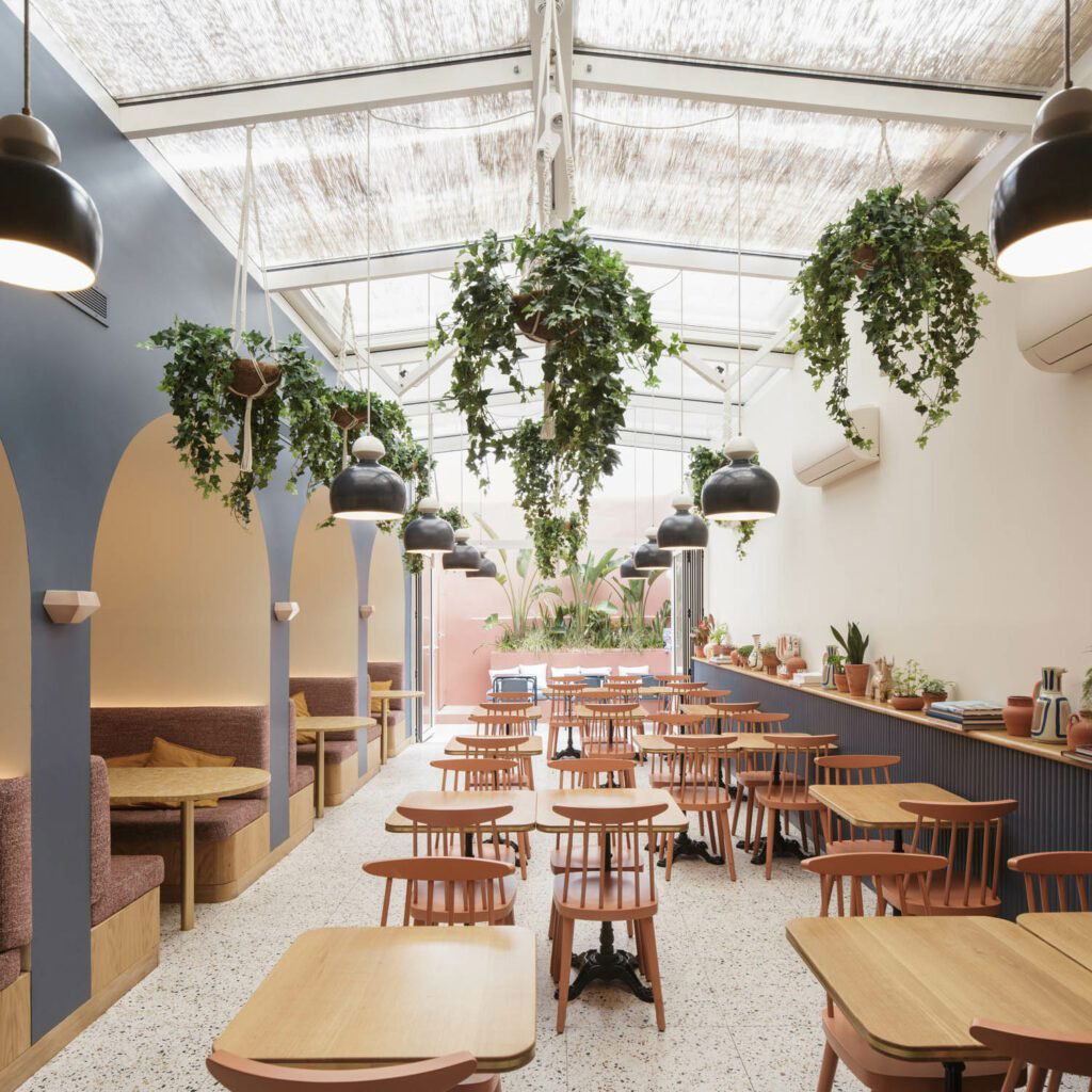 Town restaurant in Honolulu, United States