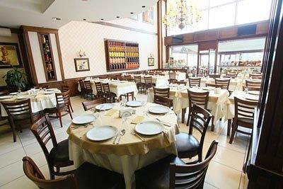 AGA, Restaurant in Cadillac