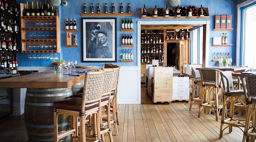Bleu Provence, Naples, United States