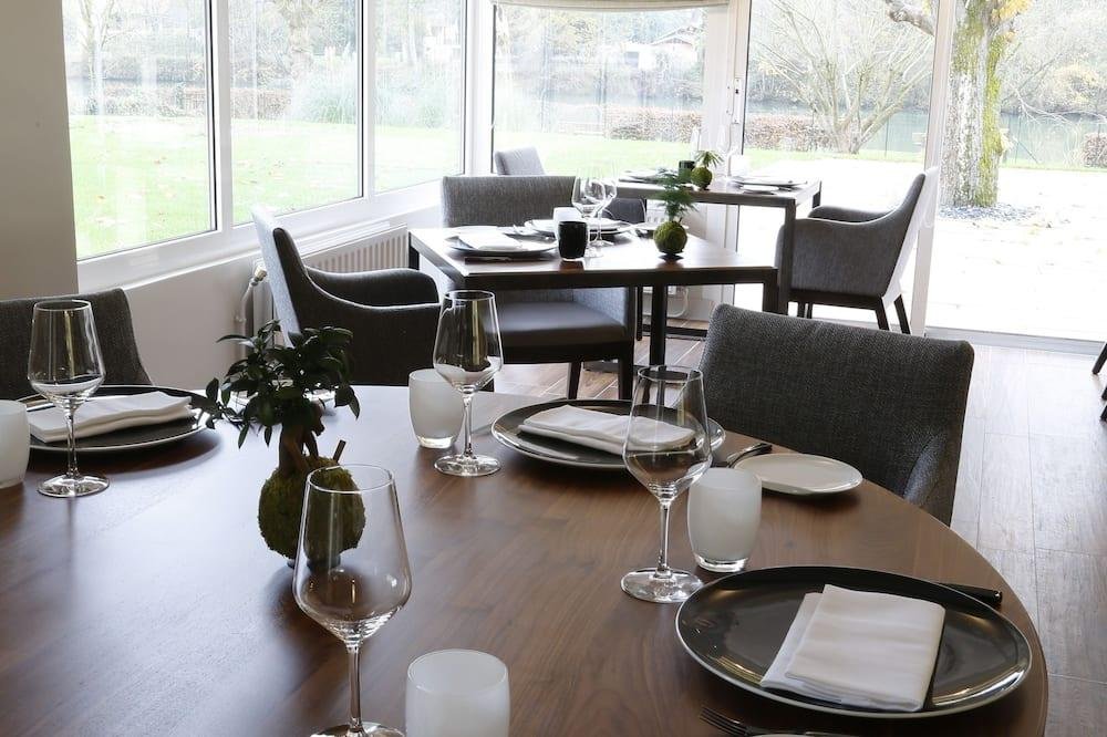 Le Quincangrogne restaurant in Dampmart