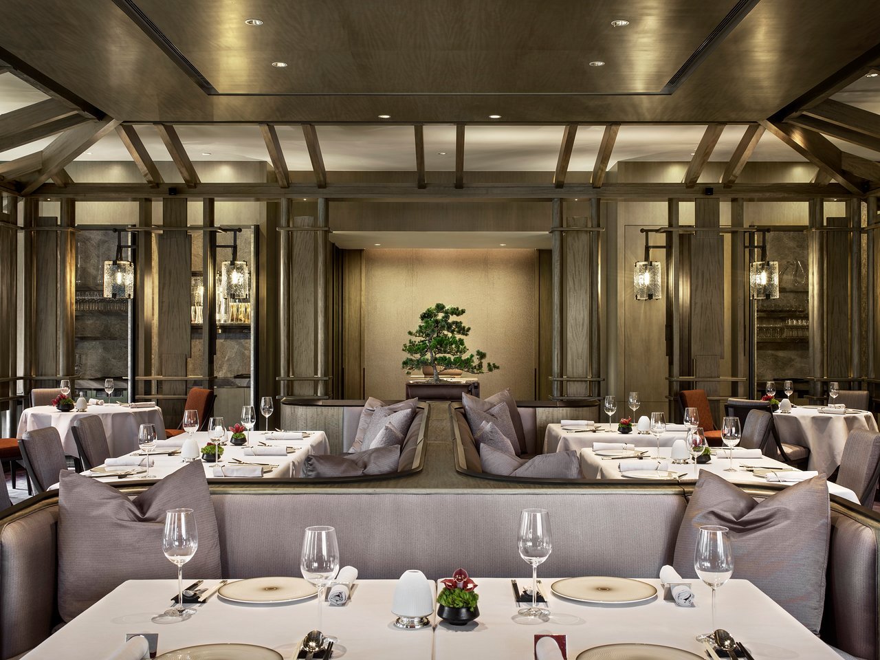 Rùn restaurant in Hong Kong, Hong Kong