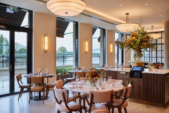 Sam's Riverside, Restaurant in London