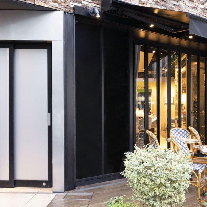 Tinc gana, Restaurant in Tokyo