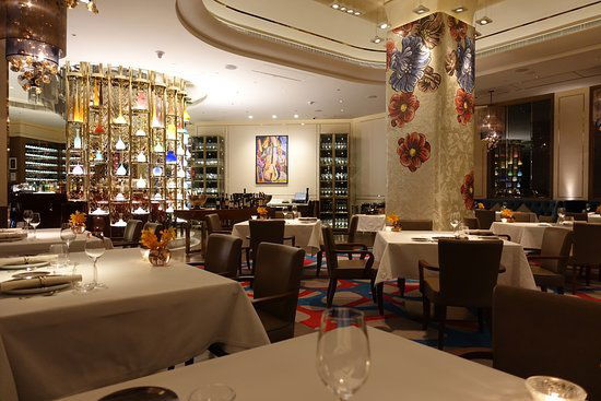 8 1/2 Otto e Mezzo Bombana (Macau), Restaurant in Macau