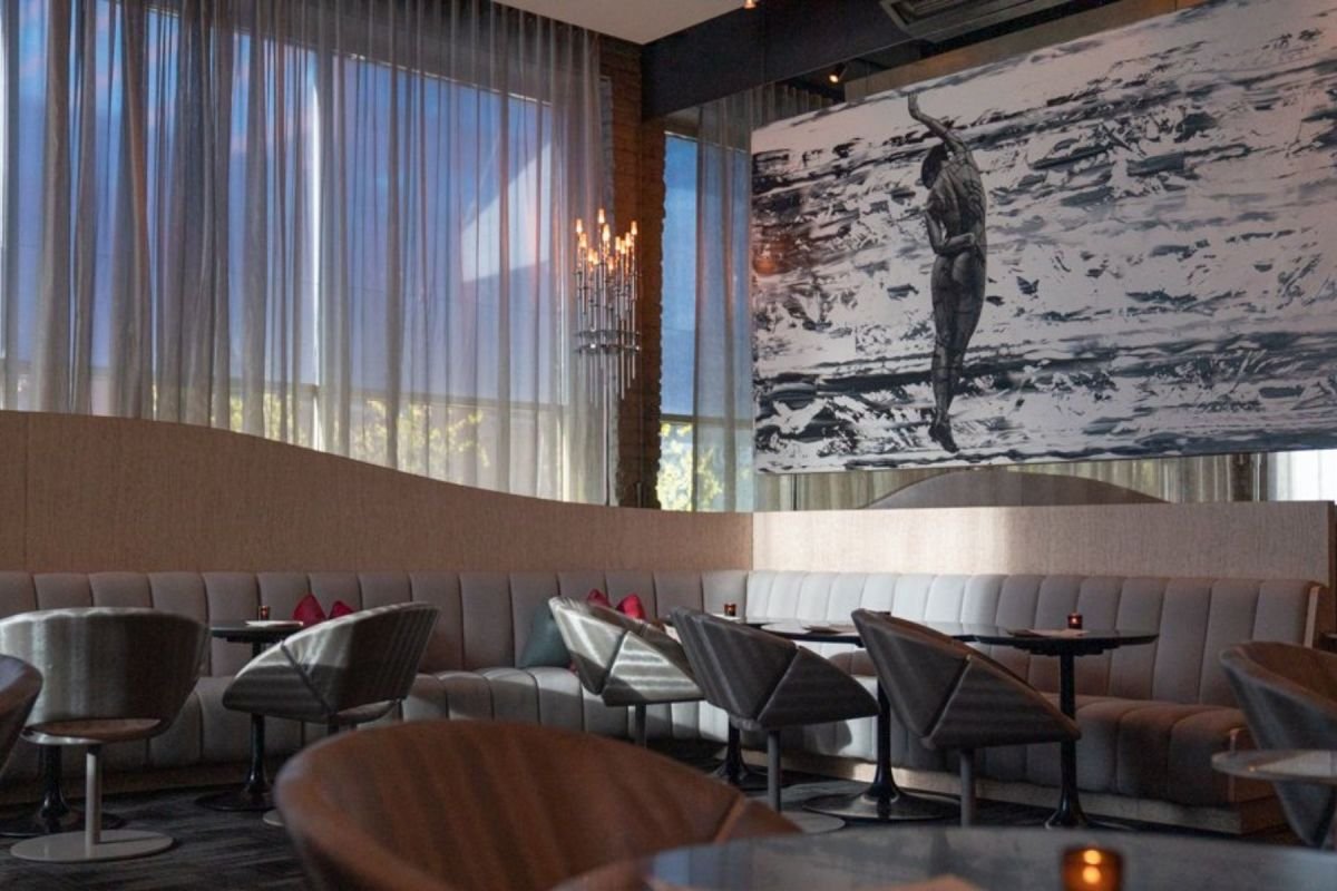 Aviary, Restaurant in Chicago