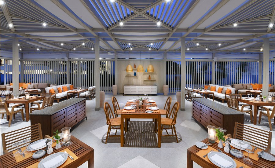 AQUA restaurant in Istanbul