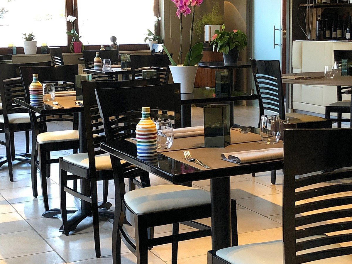 Au Tour du Vin restaurant in Éghezée