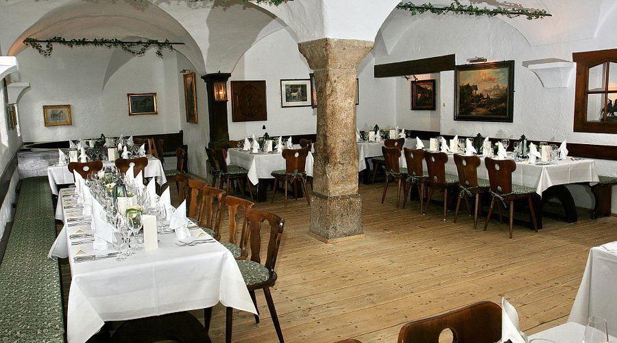 Zum Goldenen Pflug, Restaurant in Chieming