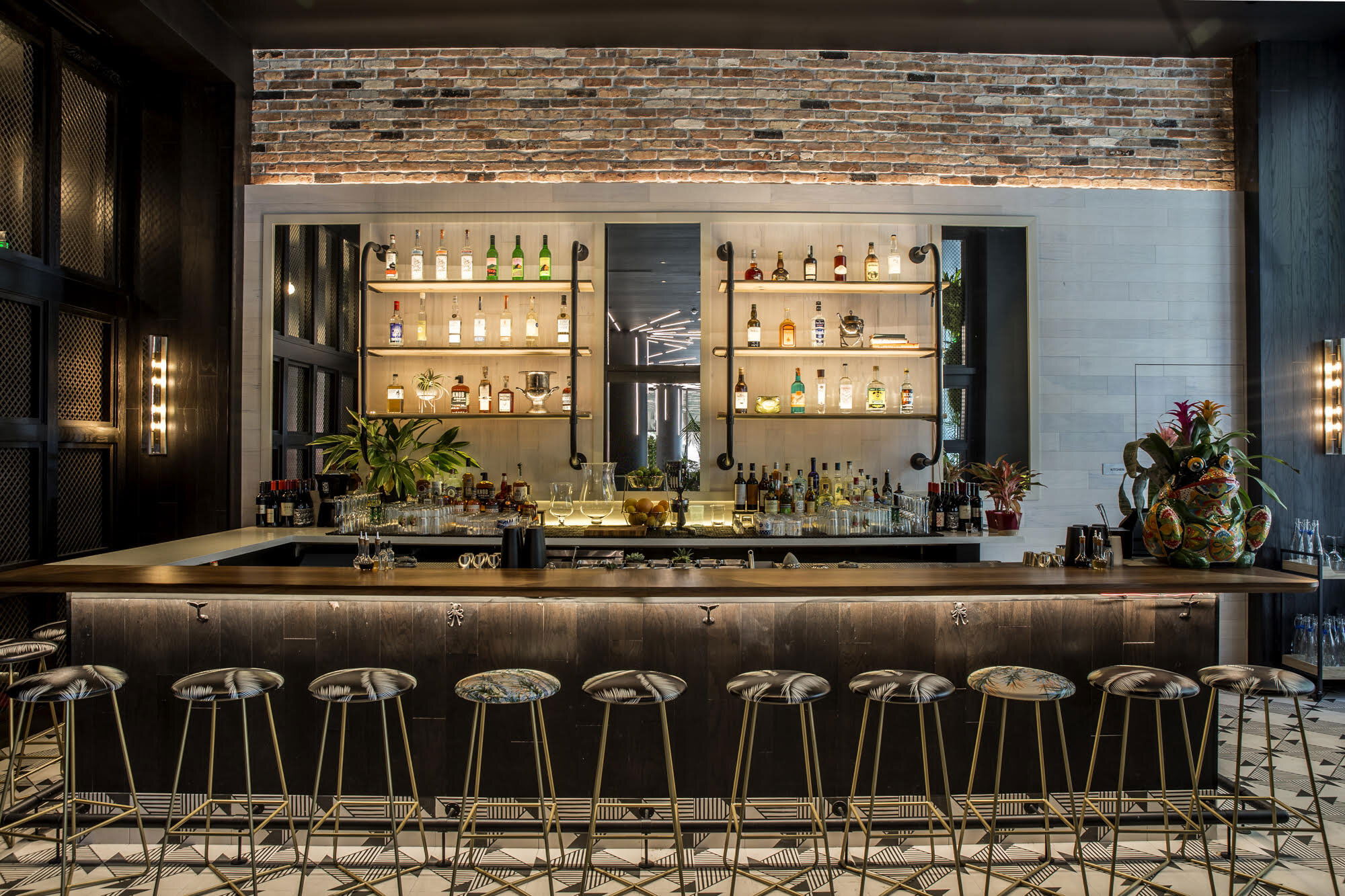 Jaguar Sun, Restaurant in Miami