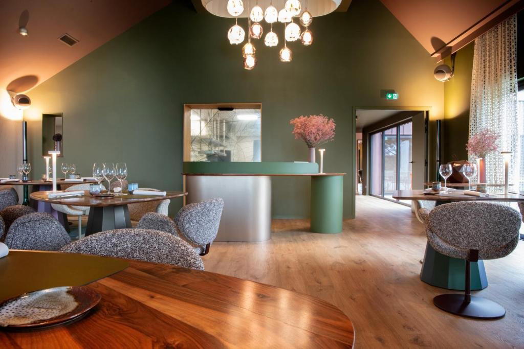 Auberge Pom'Poire, Azay-le-Rideau, France