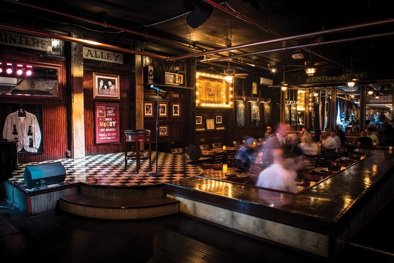 Skull's Rainbow Room bar in Nashville, United States