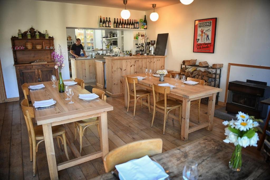 Le Moulin de la Santoire, Restaurant in Saint-Saturnin